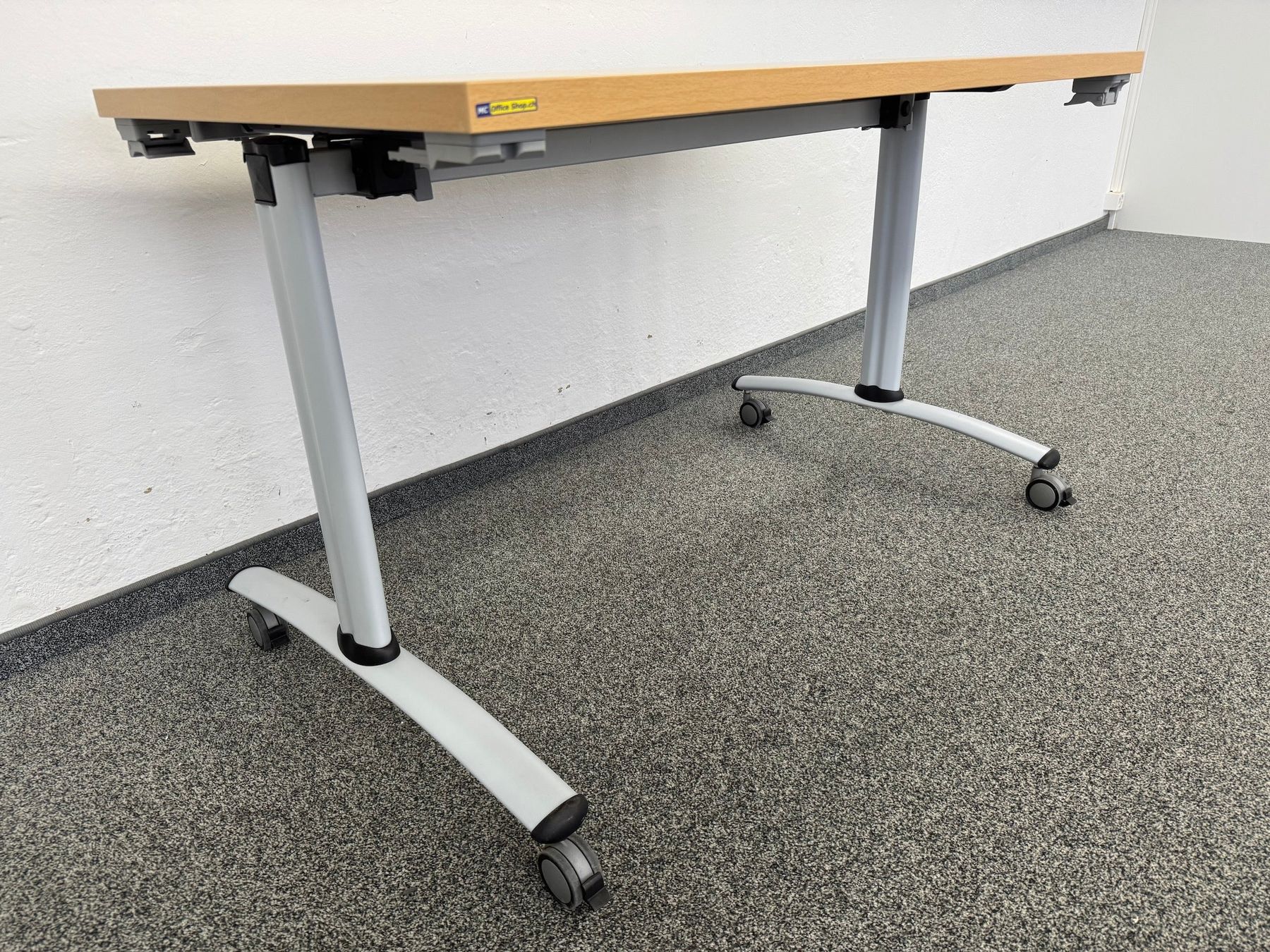 Classicon Tavoli: Welle Möbel Classico Roll-Sitzungstisch – Usato da Schönenwerd venduto da mcofficeshop 4