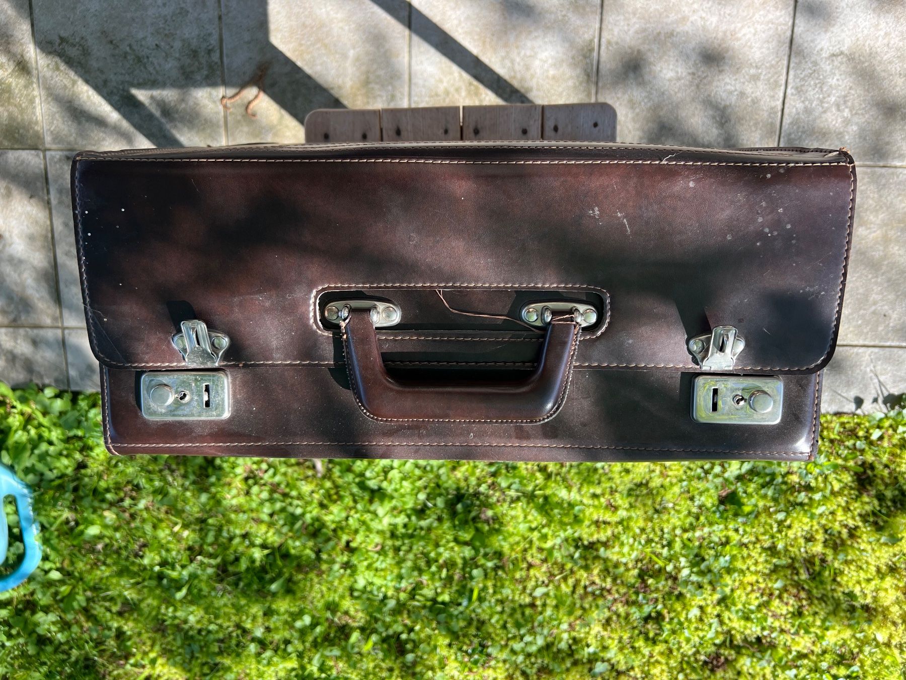 Valigie: Alter Leder-koffer dunkelbraun – Usato da Uster venduto da mos_8klm 2