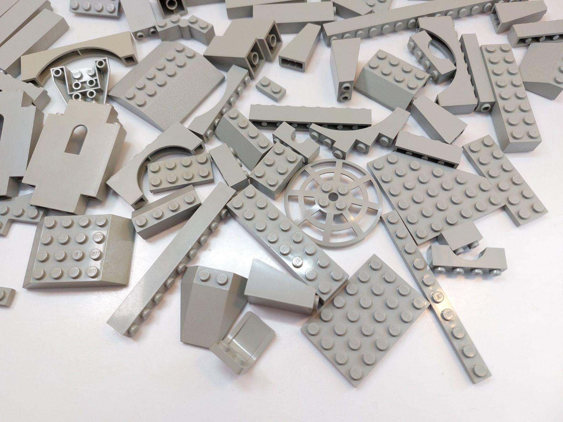 Lego Kit di costruzioni: LEGO System Ersatzteile in altem hellgrau - Farbton – Usato da St.Gallen venduto da TinasBauundSpiel 3