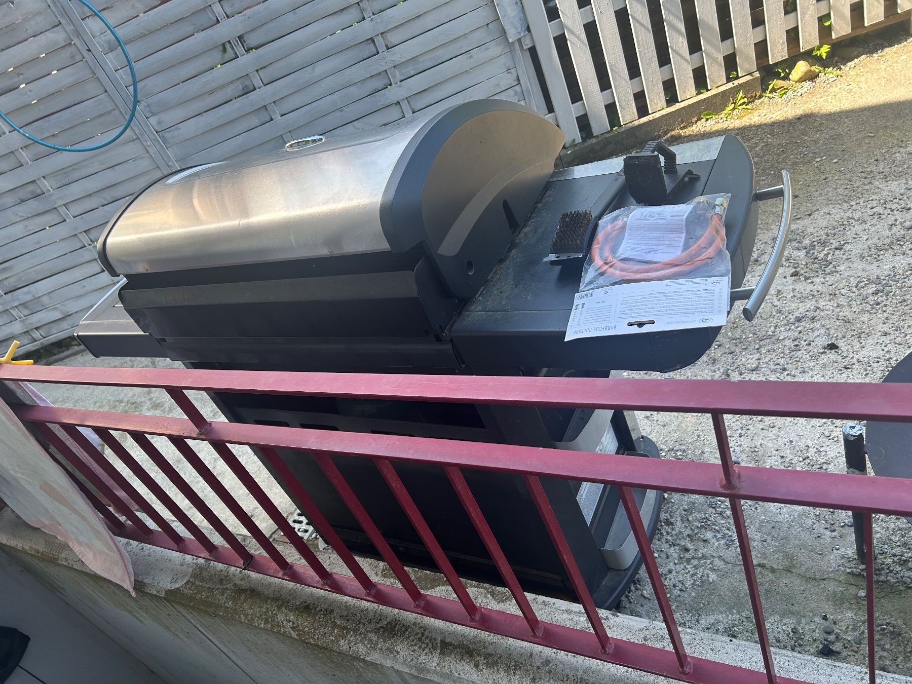 Griglie: Campingaz 4-Brenner Gasgrill mit Abdeckung – Usato da Mühledorf SO venduto da Dania77 4