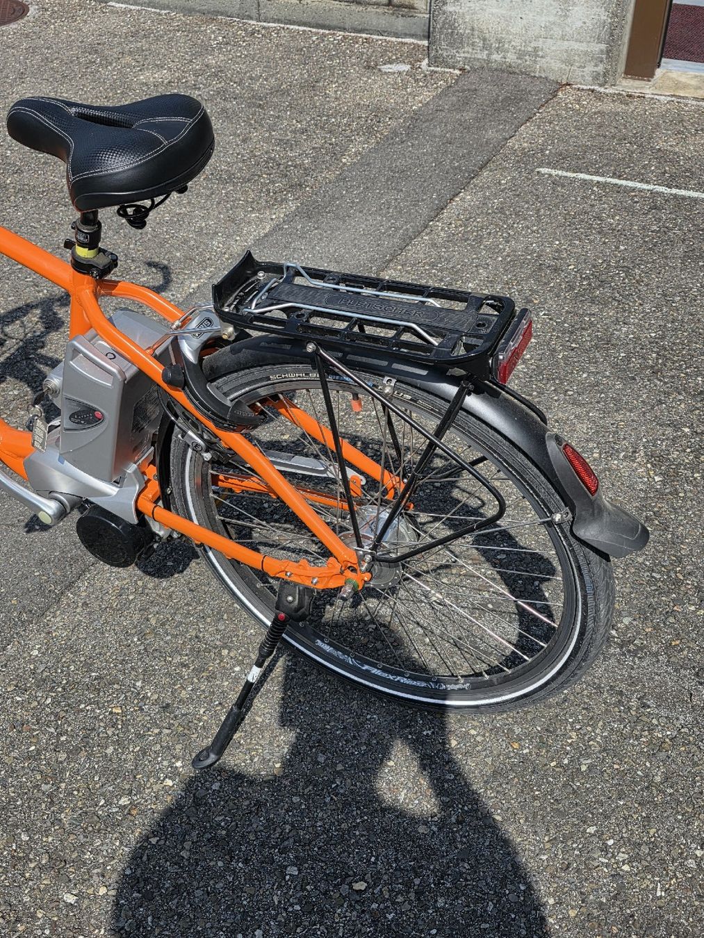 Velos: Vélo électrique Flyer orange – Gebraucht aus Cudrefin von Gsgsa 5