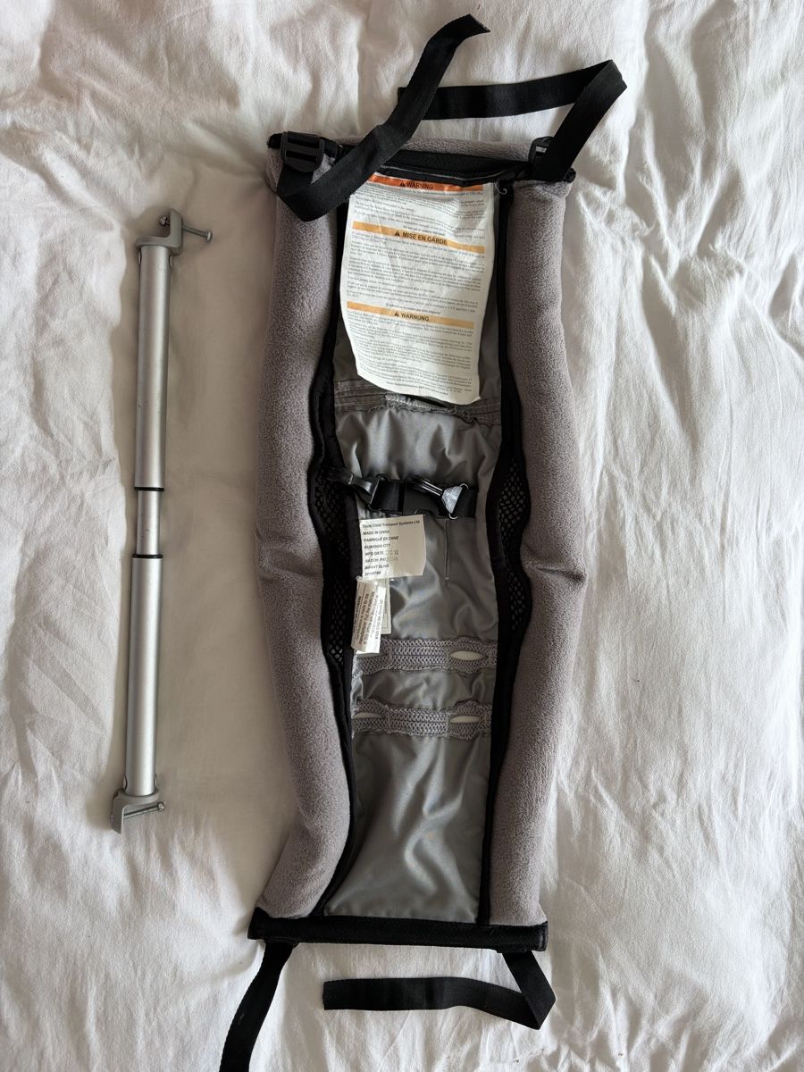 Rimorchi: Thule Chariot Infant Sling / Hängematte – Usato da Boll venduto da tia_89 1