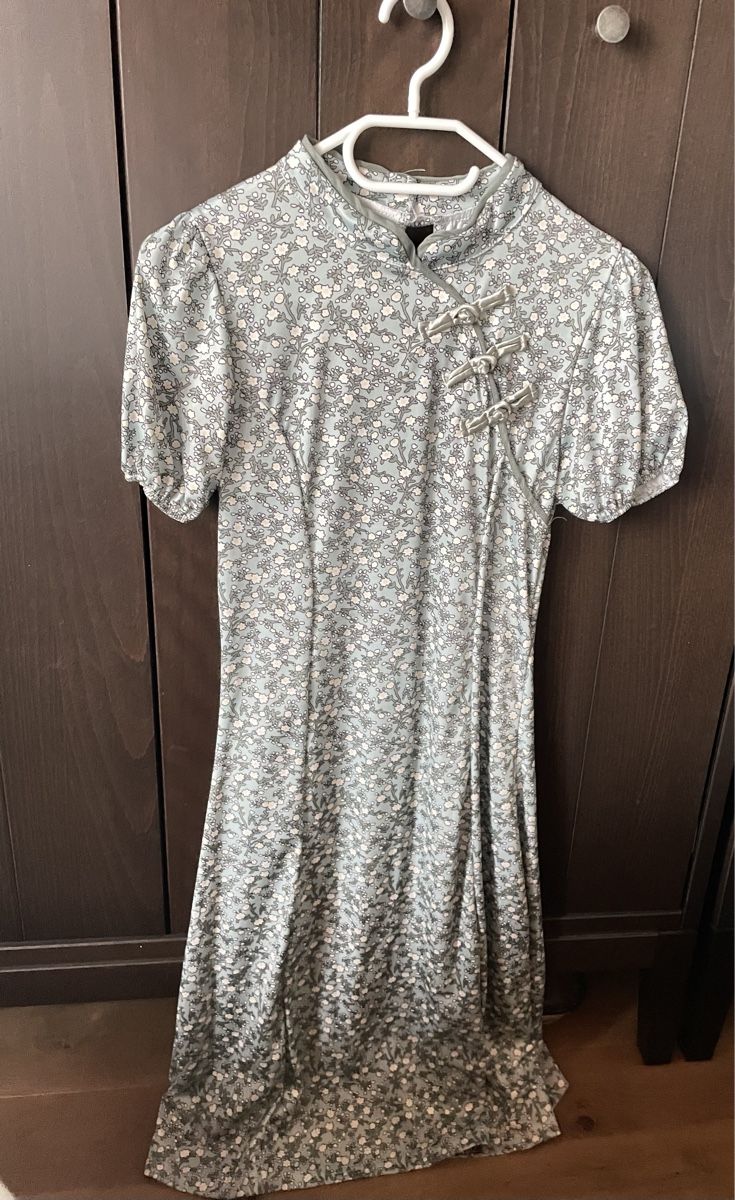 Vestiti: Chinesisches einfaches Cheongsam – Nuovo (secondo la descrizione) da Murten venduto da Alicetea