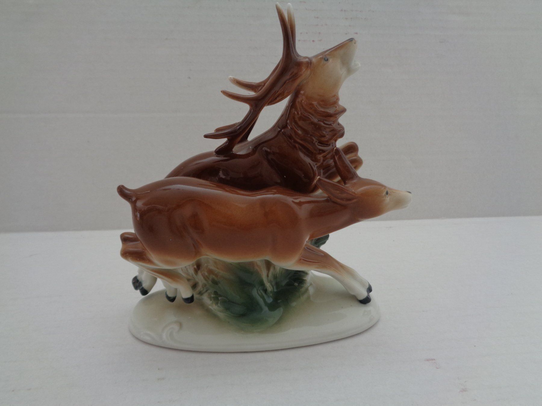 Statuette: Porzellanfigur Gräfenthal - Hirsche – Usato da Chur venduto da omonia