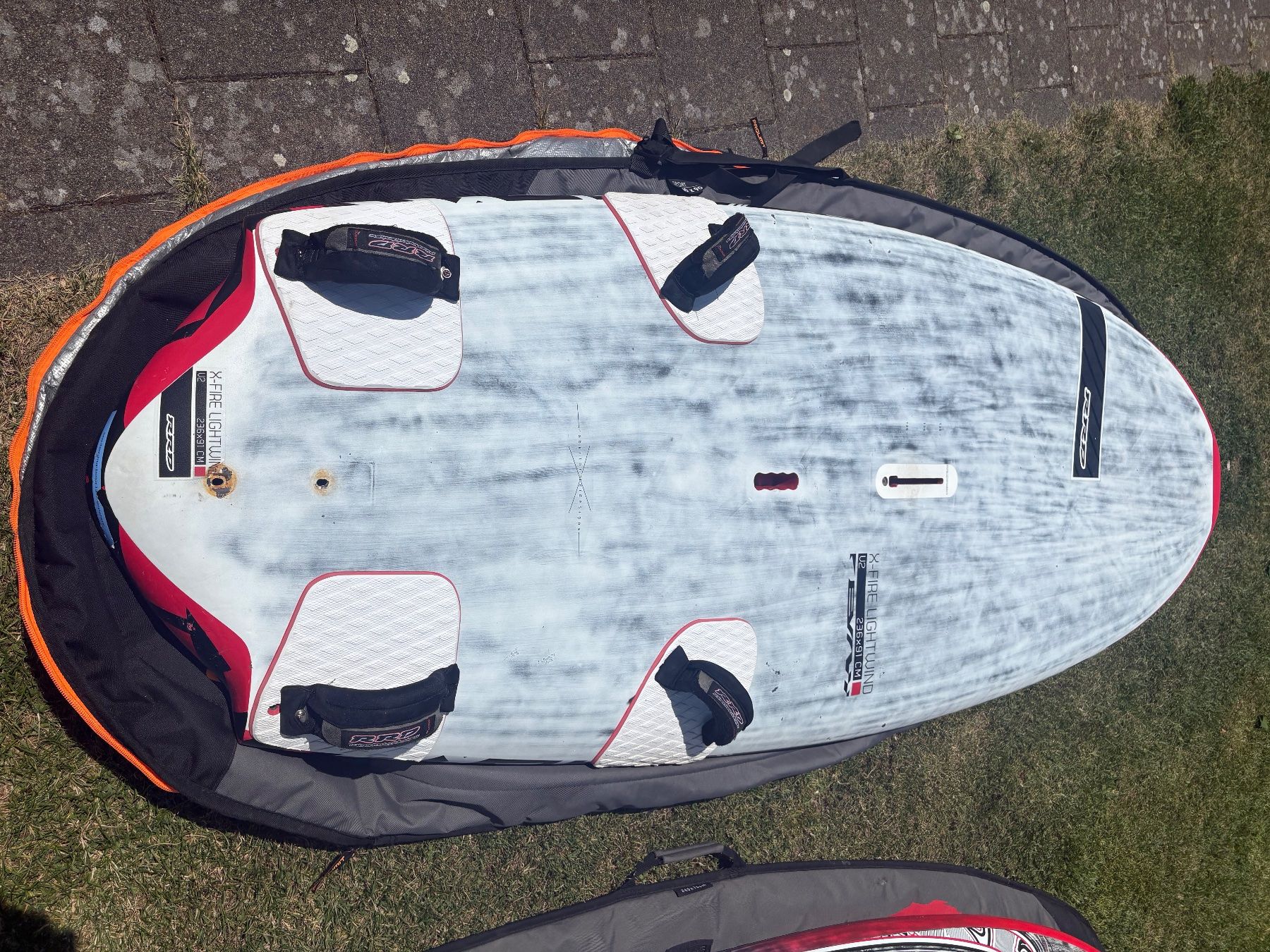 Planches de surf: RRD lightwind 150l – D'occasion à Unterlangenegg par dom_9mln 2