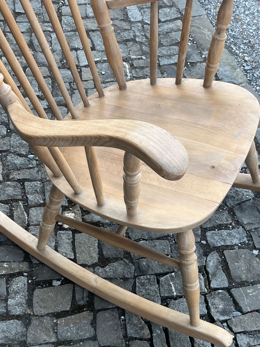 Chaises: Schaukelstuhl – D'occasion à Zürich par neon_studio_zuerich 4