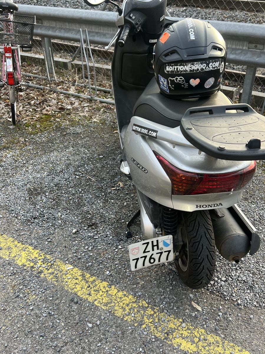 Honda Scooter: Honda lead 110 – Usato da Zürich venduto da titi2092 3