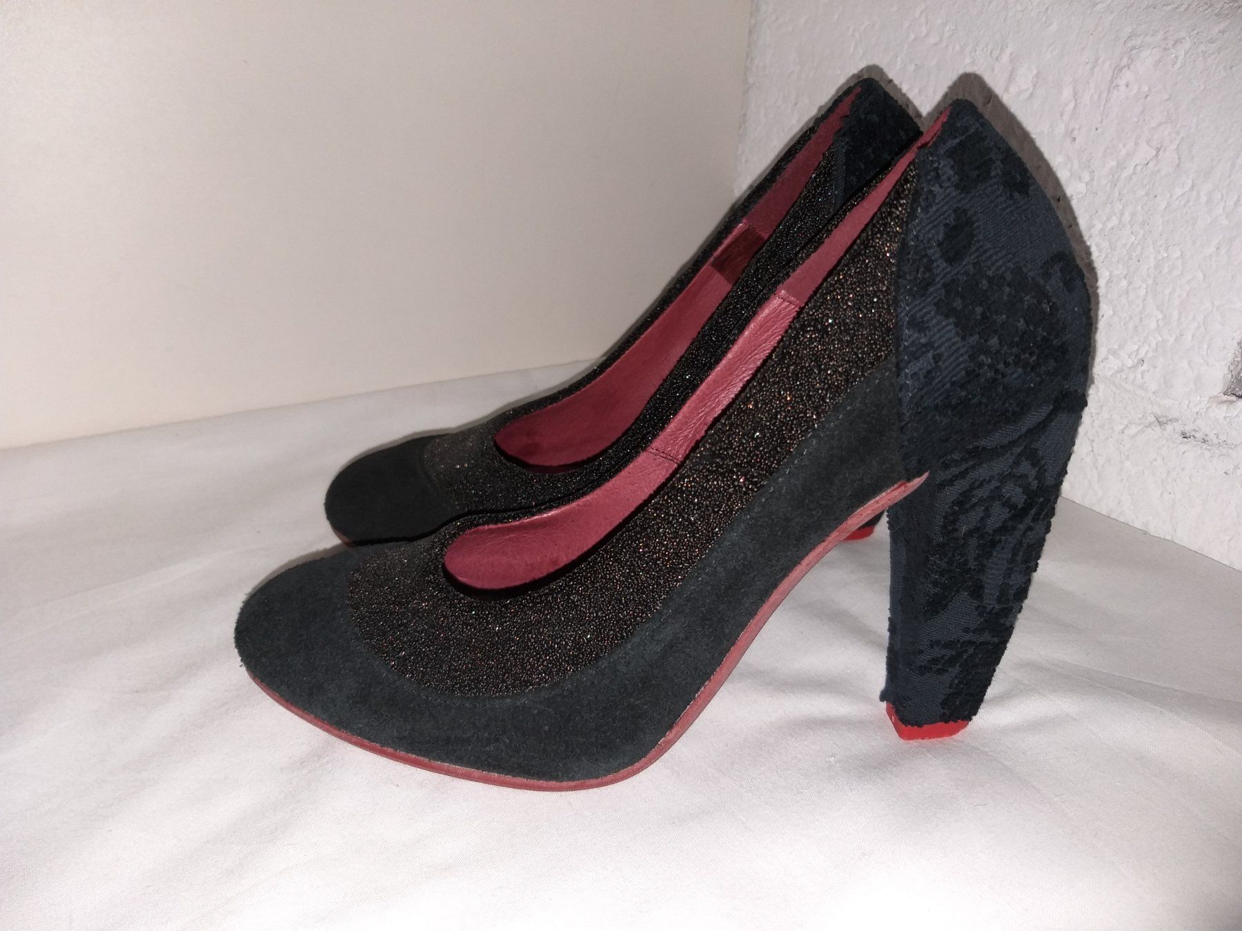 Desigual Damenschuhe: Chaussures/Schuhe DESIGUAL  Pointure/Nummer 38 – Gebraucht aus Cossonay-ville von Super-Price-Quality 2