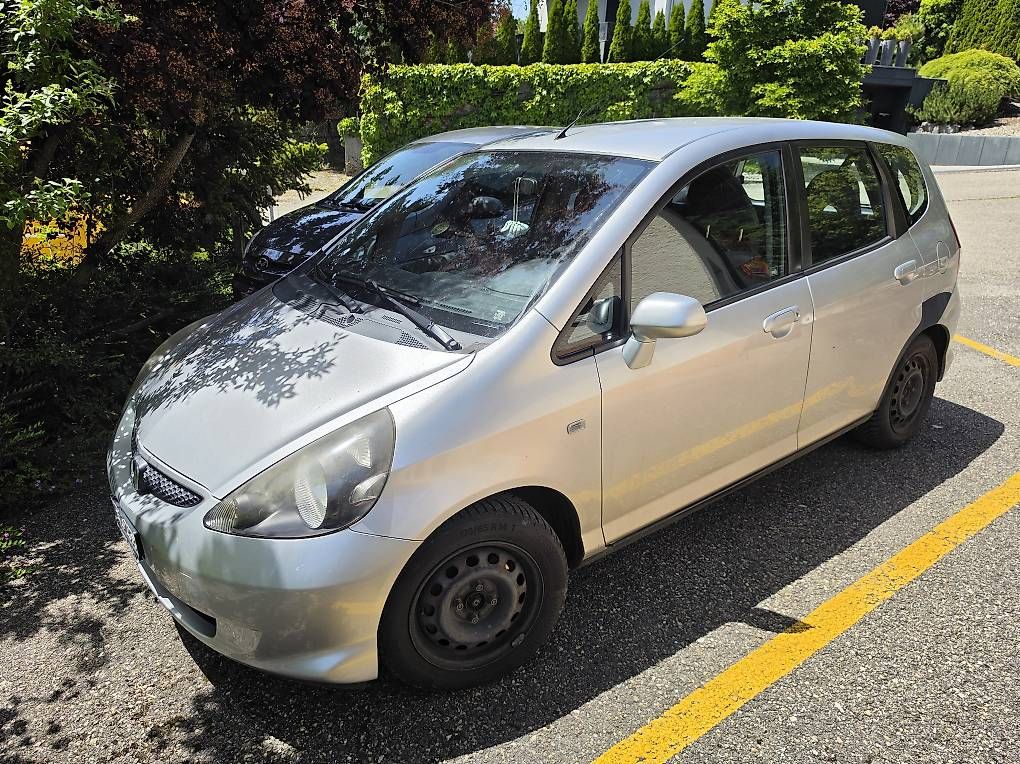 Autos: Vends Honda jazz pour Export ou bricoleur  – Gebraucht aus Chézard-St-Martin von Onicophage