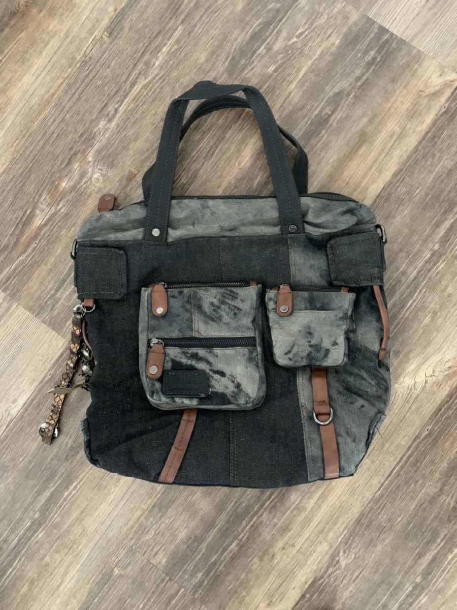 Taschen für Damen: Tasche – Gebraucht aus Emmen von ama_8wmn