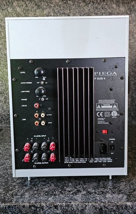 Piega Home Cinema: IEGA High End Premium Surroundsystem – Usato da Rüti GL venduto da 4oops 1