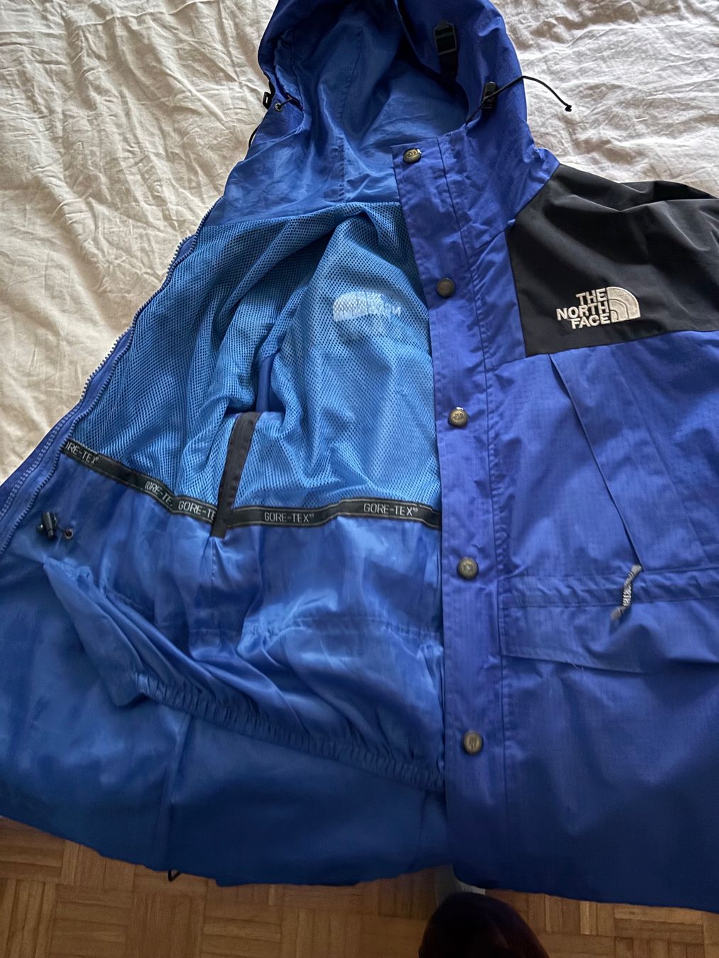 North Face Jacken: North Face Gortex Jacke – Gebraucht aus Zürich von strabii 2