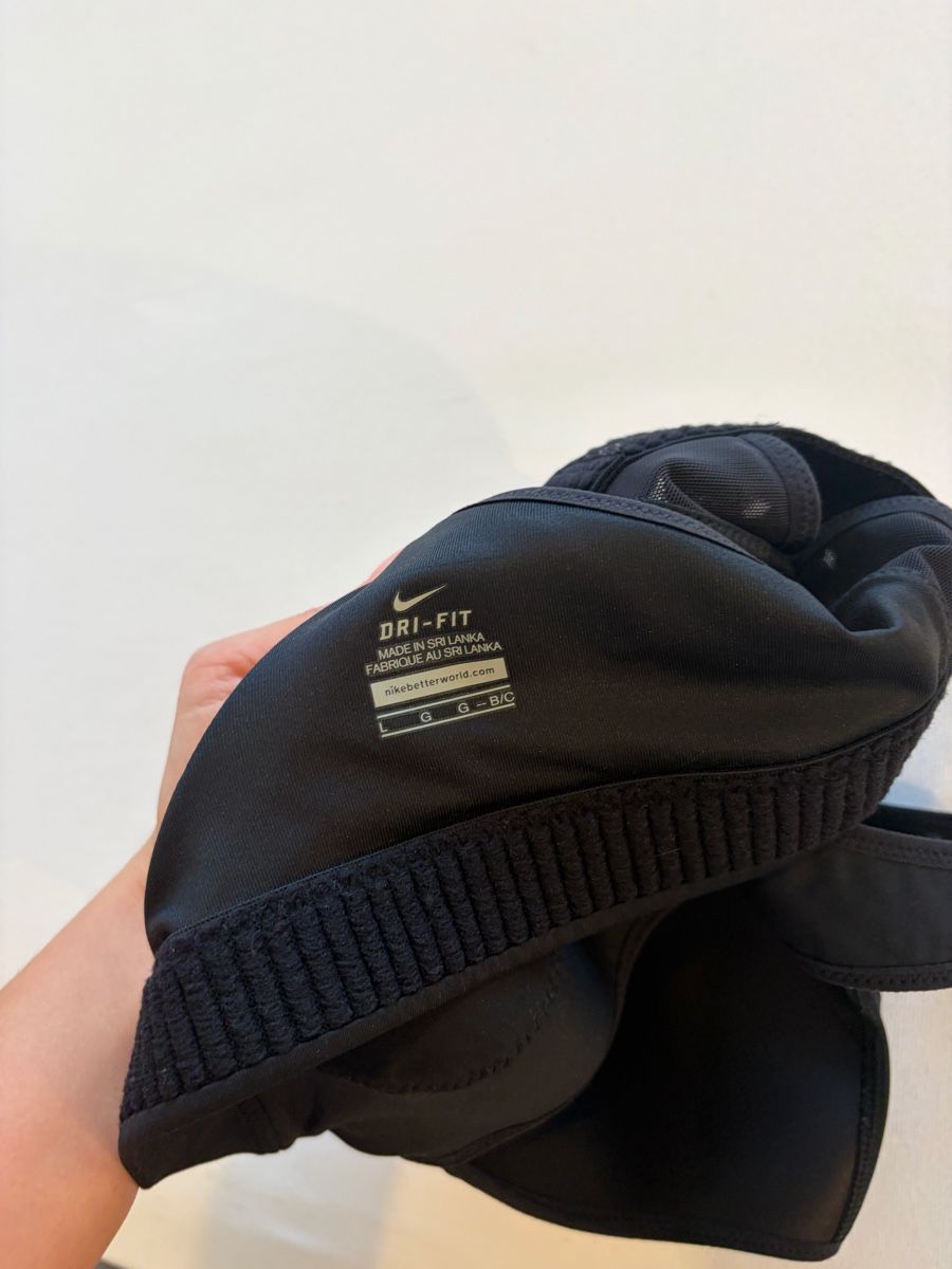 Nike Sonstige Unterwäsche: Brassière de sport Nike noire – Gebraucht aus Pully von ari_78pk 2