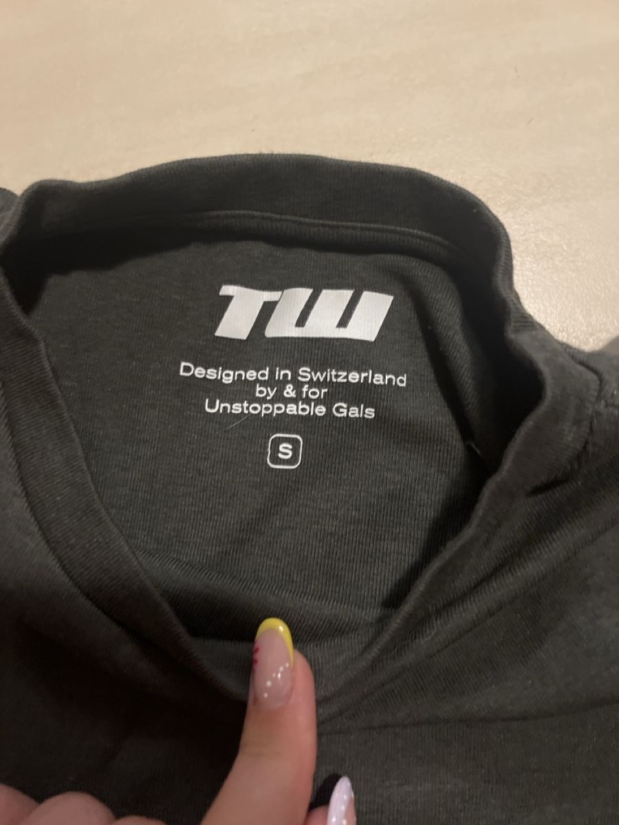 Tally Weijl T-shirt: body kaki – Usato da Icogne venduto da Molfo 2