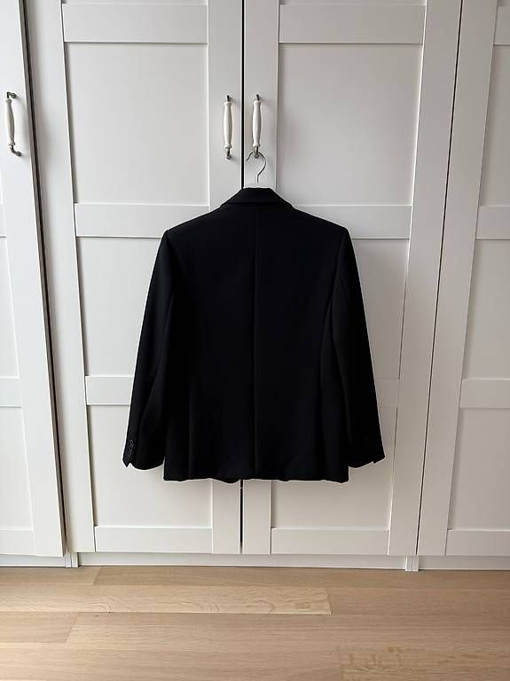 Giacche: Anine Bing QUINN Blazer – Usato da St. Gallen venduto da Sabrinaaa 2