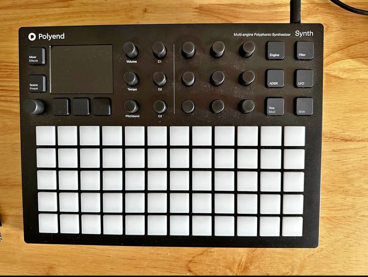 Instruments de musique: Polyend Synth Multi-engine Polyphonic Synthesizer neuwertig – Neuf (Voir description) à Spiegel b. Bern par Kono77