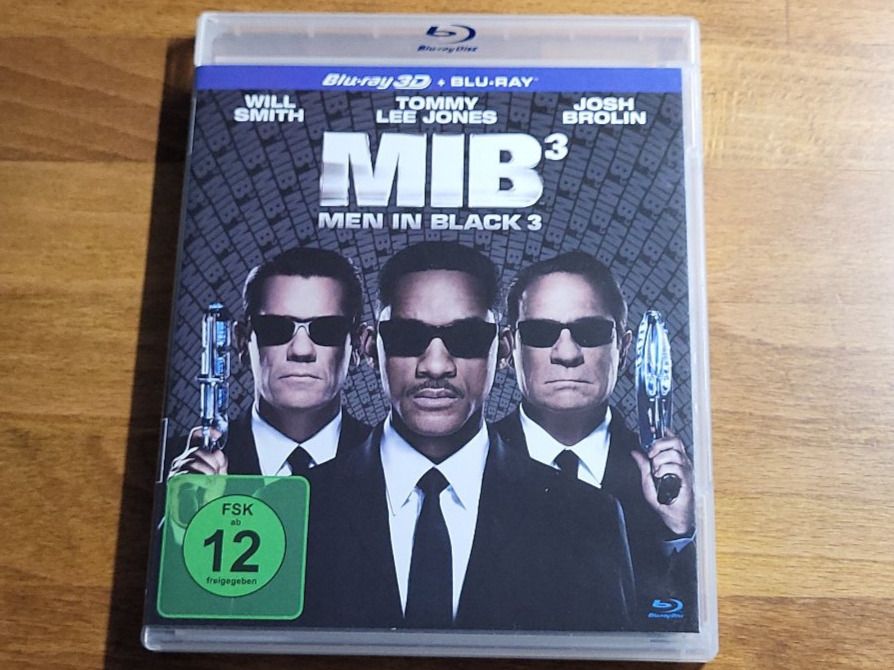 Tutti i DVDs: Men in Black 3 3D (2012) RAR – Usato da Pfungen venduto da Whitie
