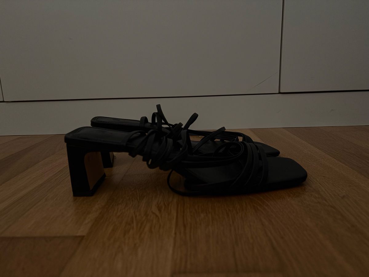Scarpe da donna: High Heels – Usato da Unterägeri venduto da jmo_m9n6