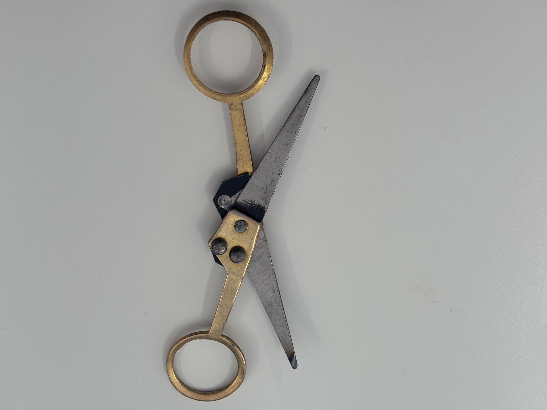 Tous les outils: kleine Scheren – D'occasion à Wettingen par Wendemarket 1