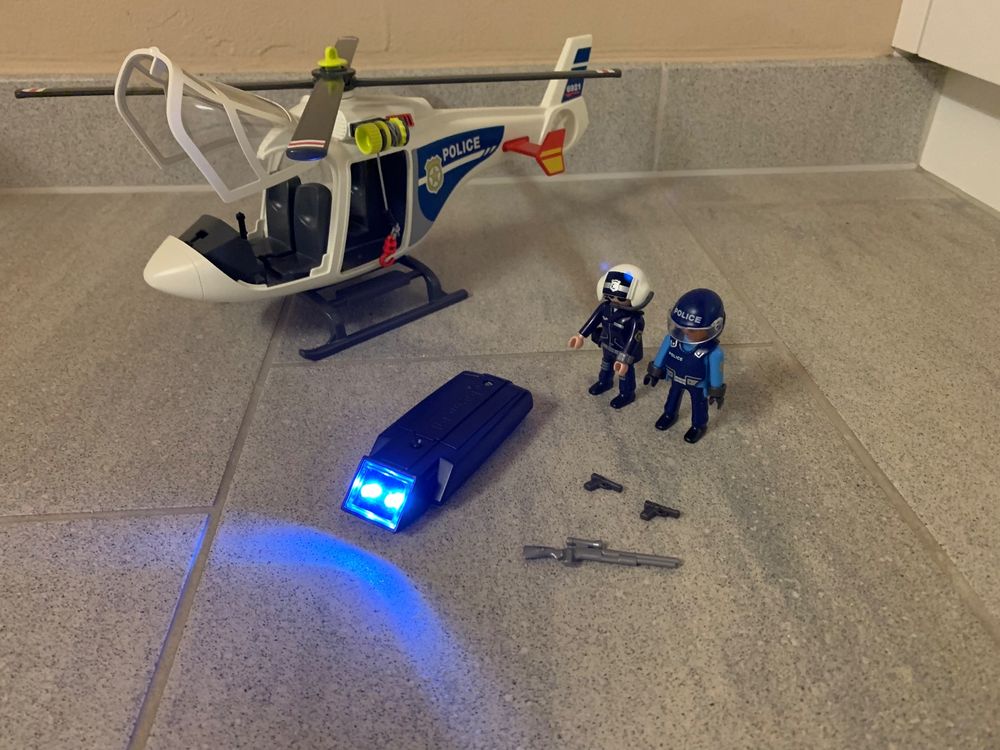 Playmobil 6921 City Action Police Helicopter with LED Searchlight