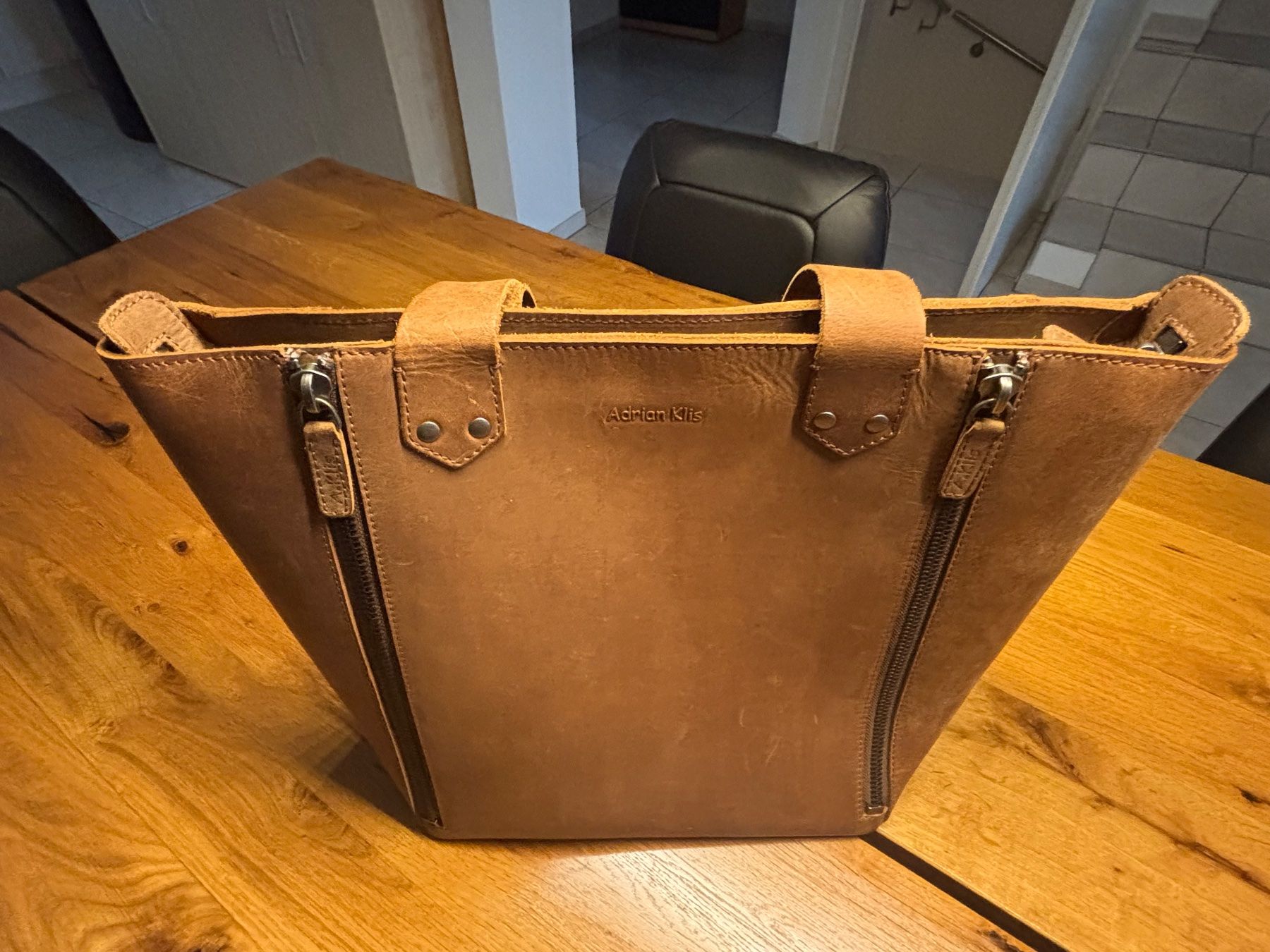 Sacs femmes: Braune Glatt-Lederhandtasche, Adrian Klis, Handmade – D'occasion à Möhlin par MichaBS85 3