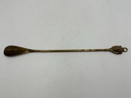 Antiker Messing Schuhlöffel mit Löwenkopf-Griff, L=48cm