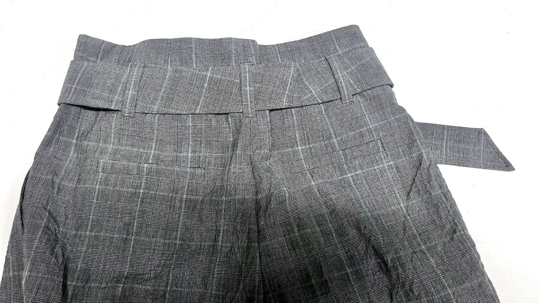 Brunello Cucinelli Pantaloni: BRUNELLO CUCINELLI Wollhose Gr. 42 – Nuovo (secondo la descrizione) da Hildisrieden venduto da Inna71 6