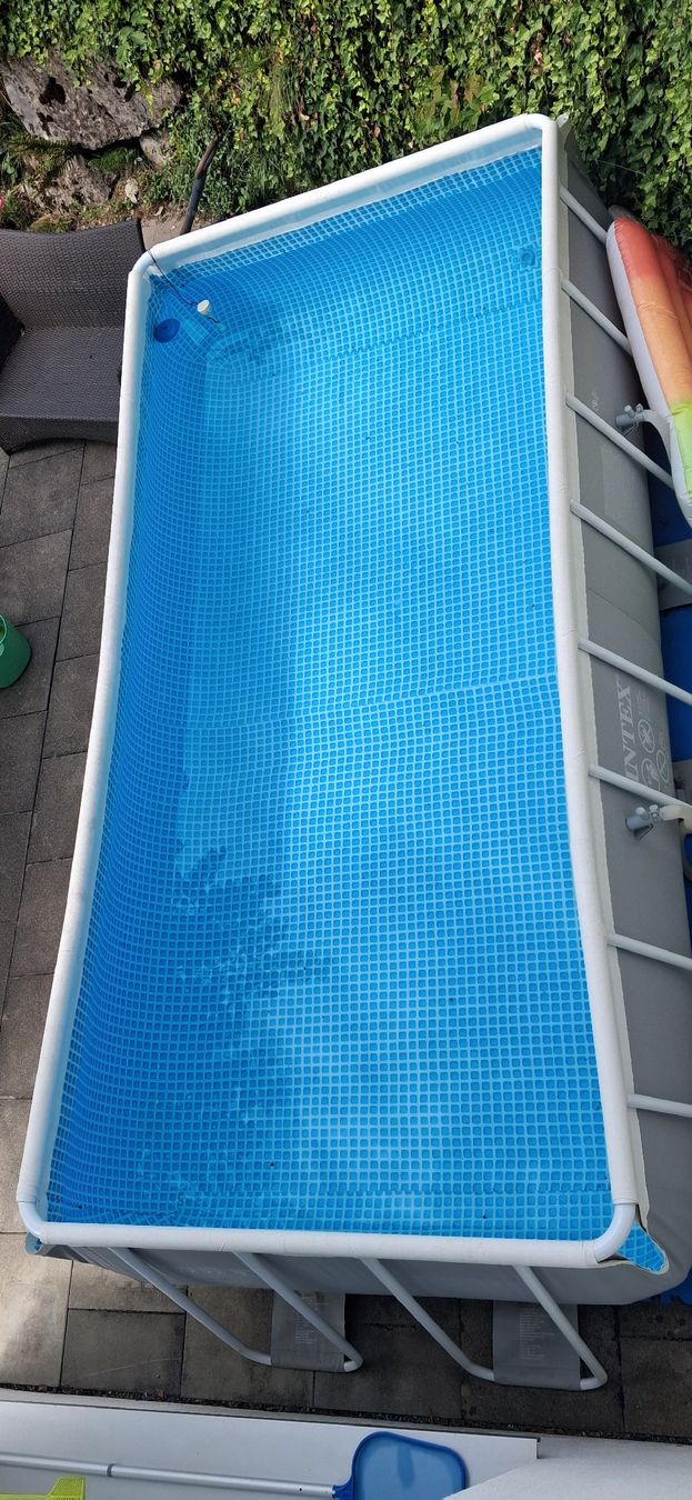 Intex Schwimmbad: Intex Prism Frame Rectangular Pool Set 4 x 2 x 1 m – Gebraucht aus Innerthal von Shaggy090871 1