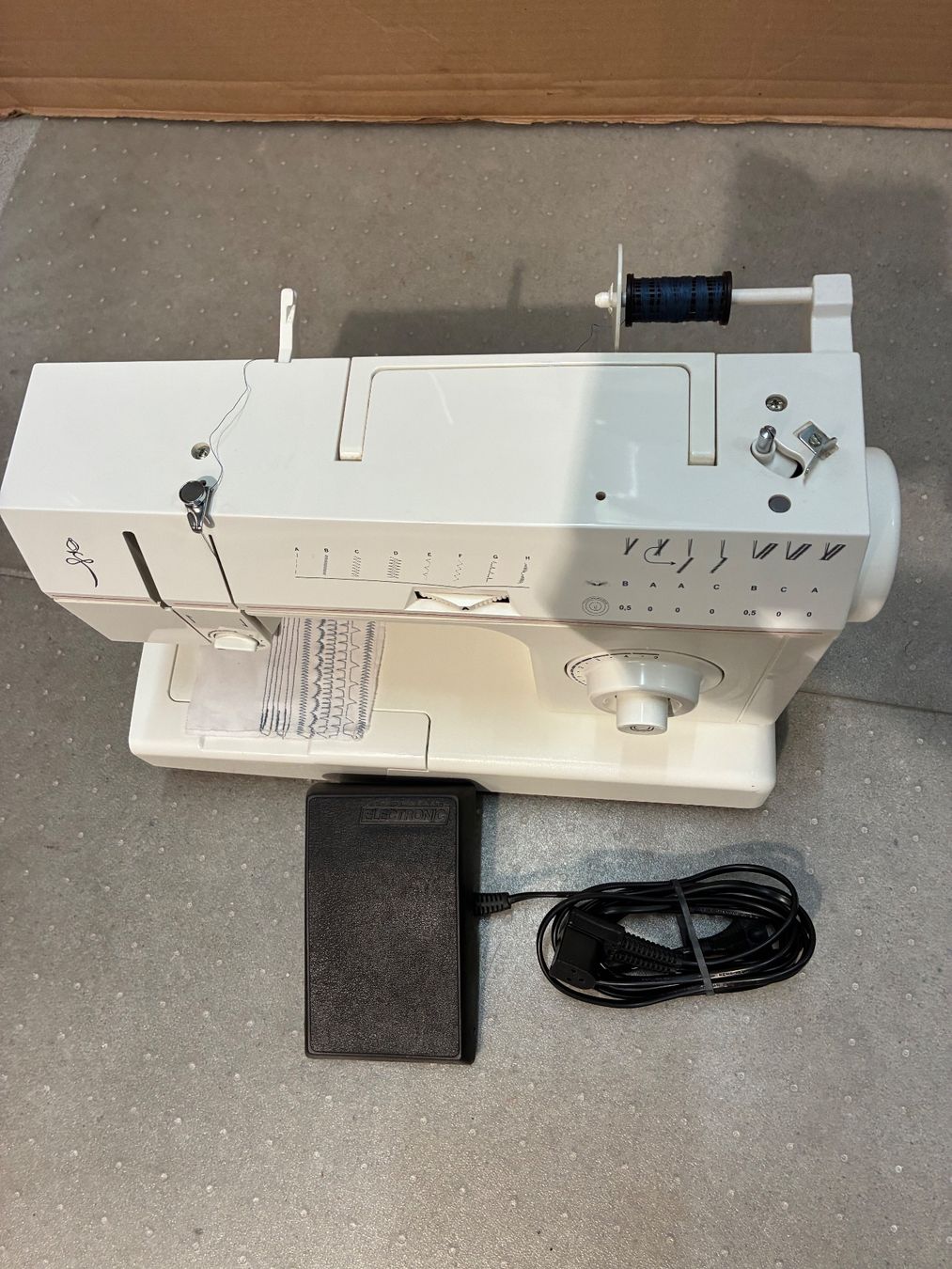 Singer Nähmaschinen: Nähmaschine SINGER – Gebraucht aus Hendschiken von zkos 2