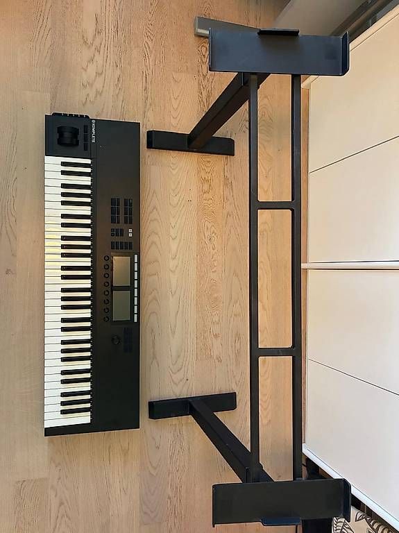 Strumenti musicali: Native Instruments Komplete Kontrol S61 MK2 - MIDI Keyboard – Usato da Trimstein venduto da Martase 1