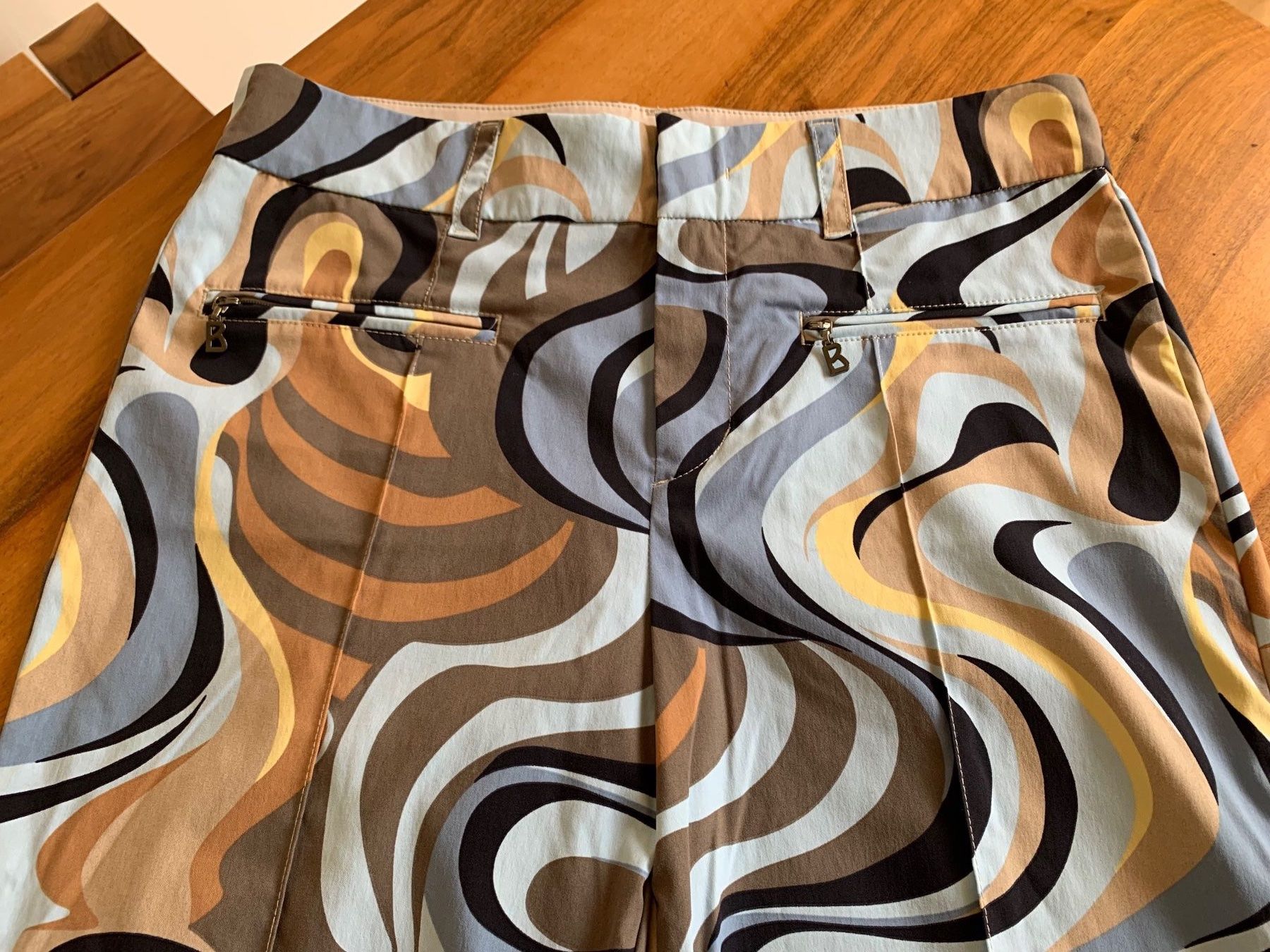 Bogner Pantaloni: Bogner wilde Hose, Gr. 36, bunt Retro-Muster - Mega Teil! – Usato da Meiringen venduto da Sheyene 1