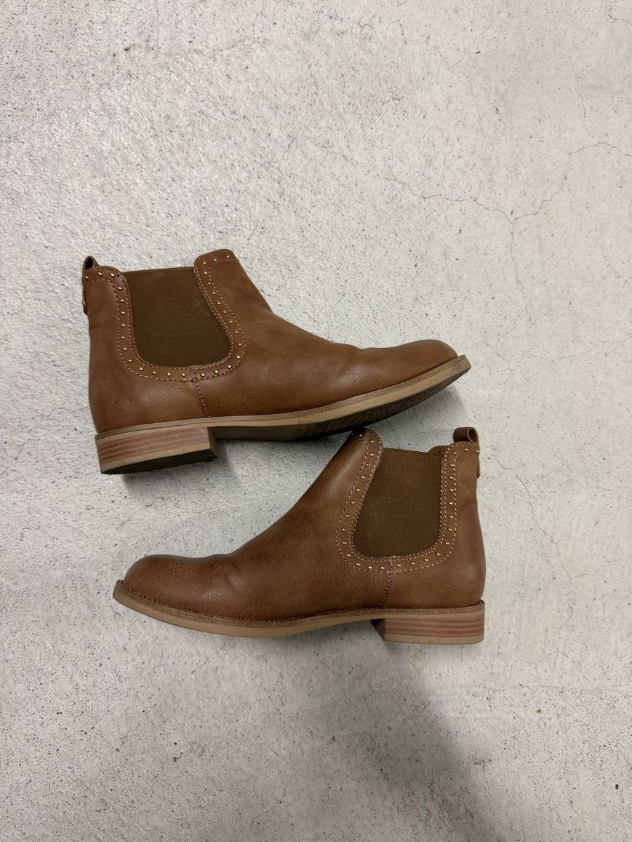 Scarpe da donna: Braune Stiefeletten, Gr. 38, Herbst/Winter Saison – Usato da Schlieren venduto da cor_jgb7 1