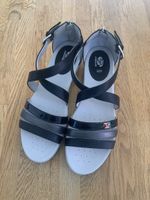 Sandales Geox noires femme Taille 40, comme neuves.