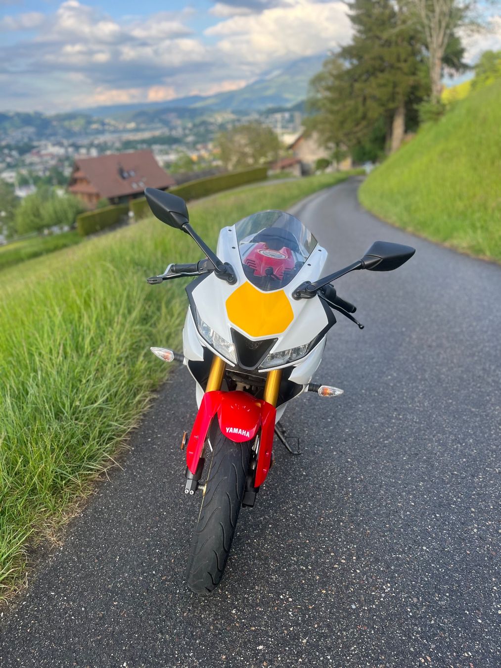 Yamaha Strada: Yamaha YZF- R125 – Usato da Kriens venduto da draussen-zu-hause 2
