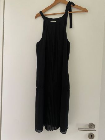 Robe noire épaules dénudées promod taille 38