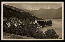 Oberhofen, Schloss und Seeufer mit Bergp