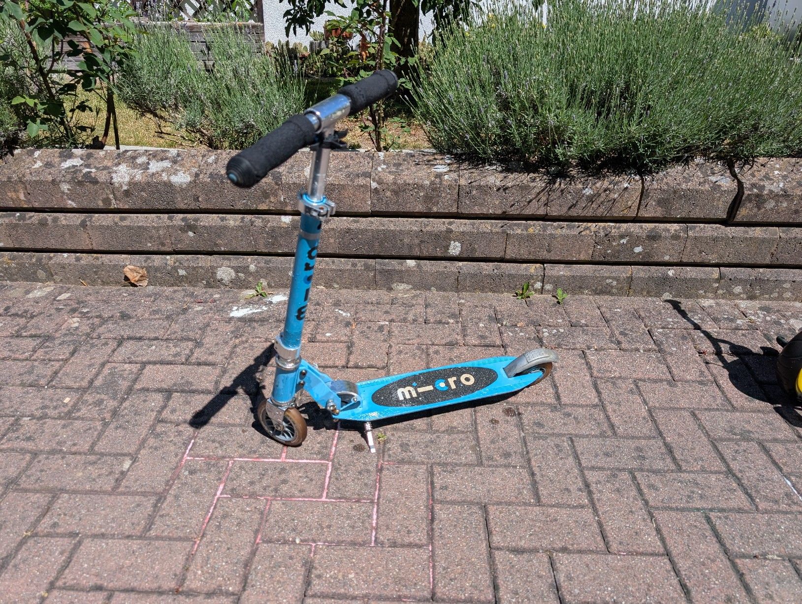 Micro Kickboard: Micro Roller, blau,  – Usato da Obfelden venduto da jergo 2