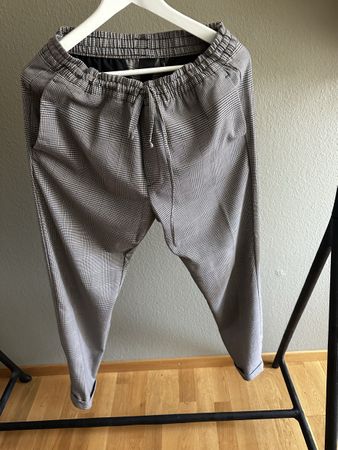 Herren Hose Slim Fit, Grösse M, Karo Muster, Top Zustand!
