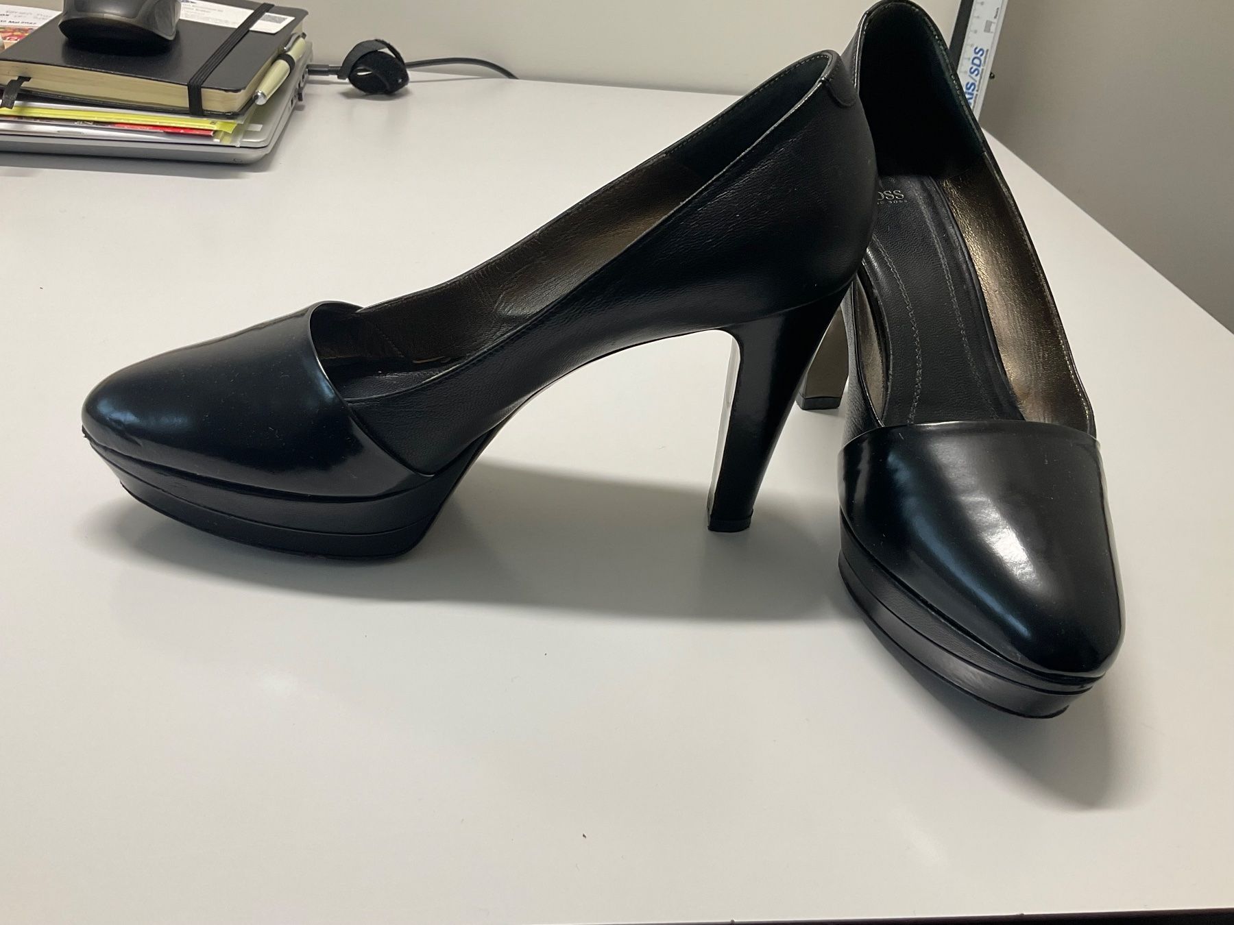 Hugo Boss Scarpe da donna: Hugo Boss Pumps 38 – Usato da Wetzikon ZH venduto da coco8468 1
