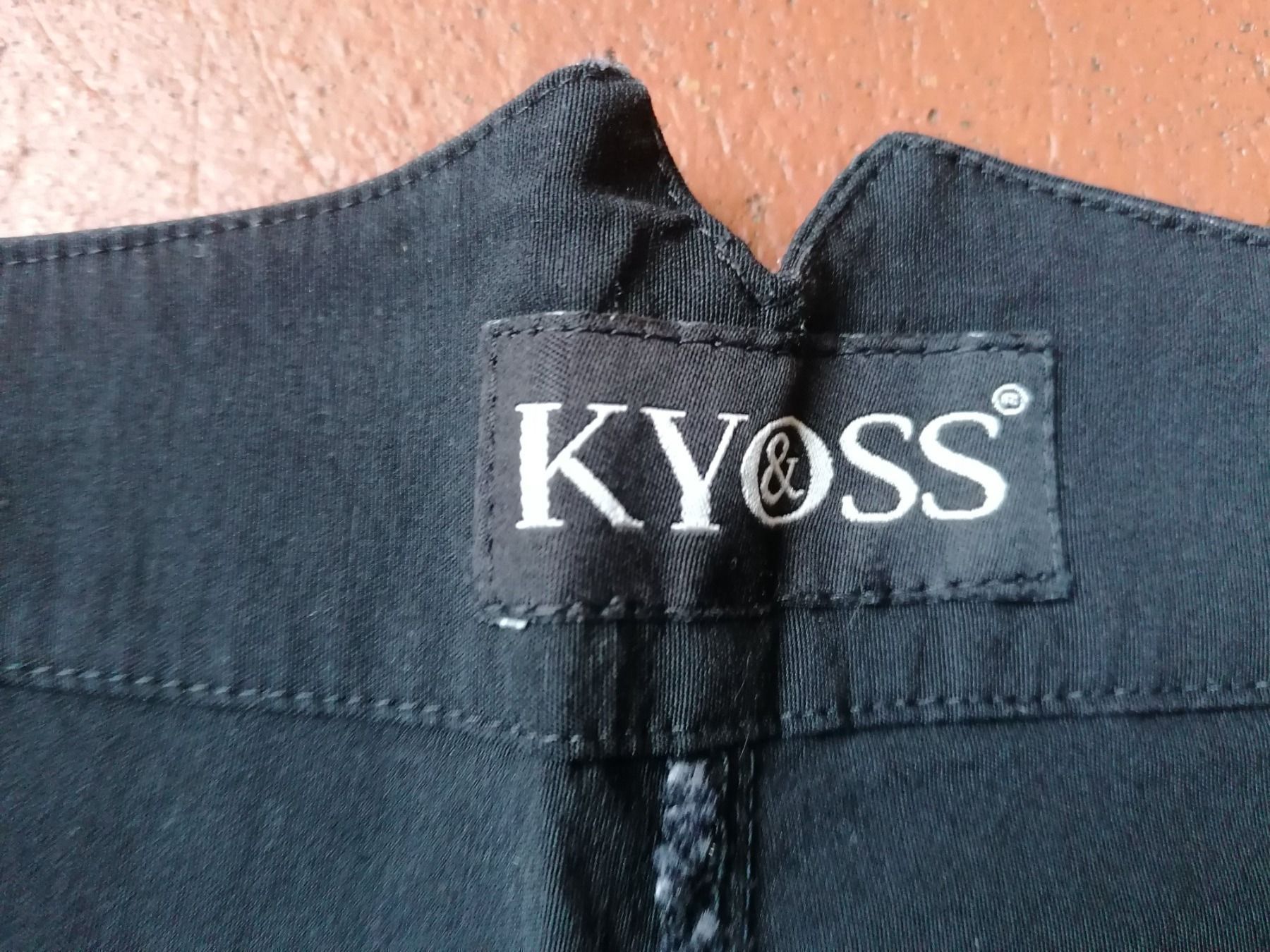 Pantalons: KYOSS Stretch Hose Schwarz Gr 36 – D'occasion à Bedigliora par Dolcezza0 1
