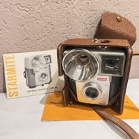 Vintage Kodak Brownie Starmite Kamera mit Ledertasche