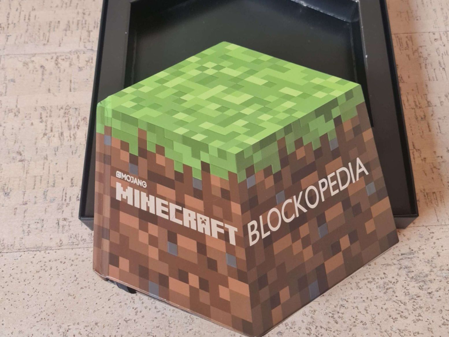 Libri: Mojang Minecraft Blockopedia – Nuovo (secondo la descrizione) da Zürich venduto da derfish 1