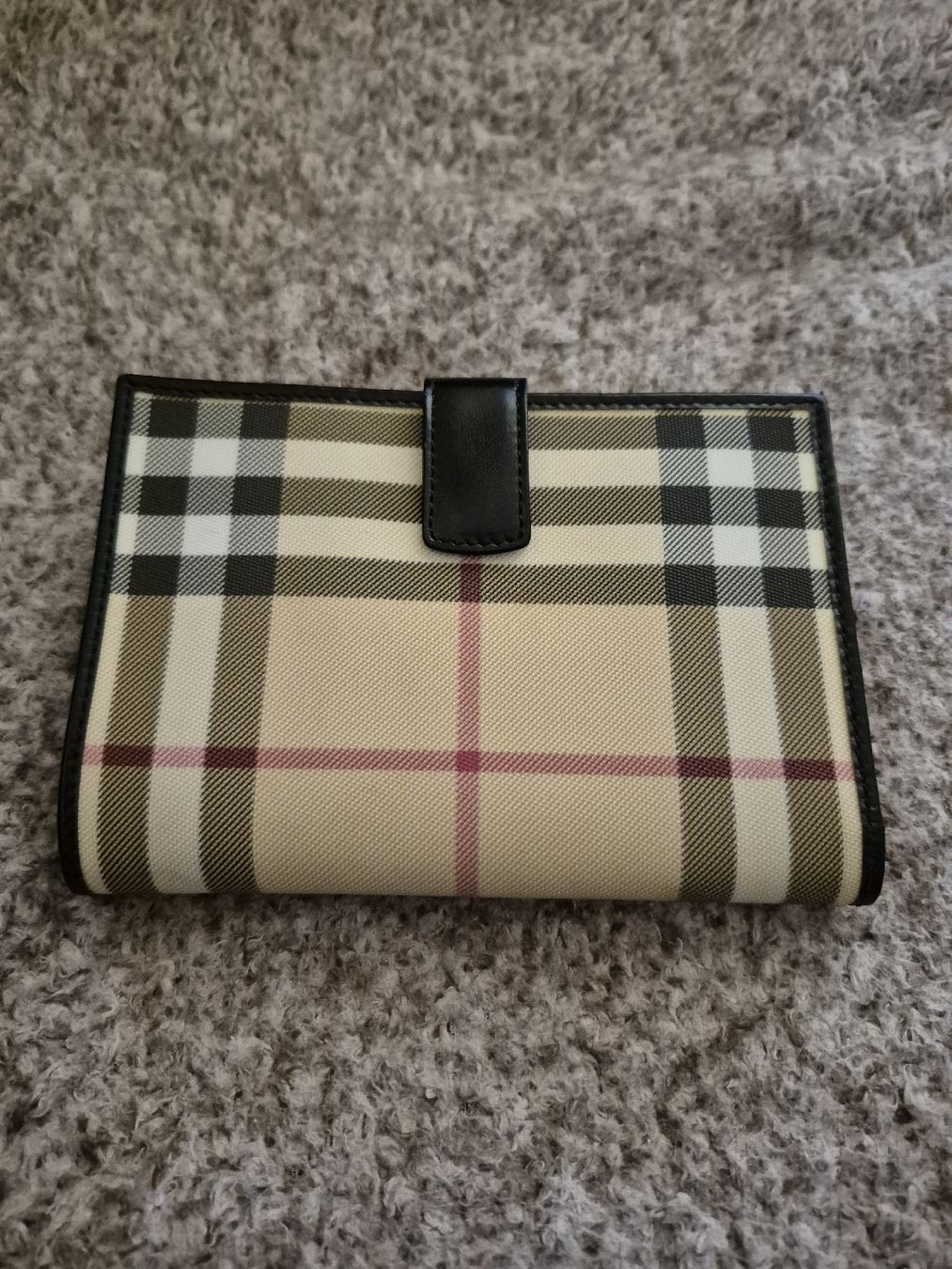 Burberry Portamonete: Portafoglio Burberry,  originale, tenuto bene.  – Usato da Pregassona venduto da mar_gjq7 1