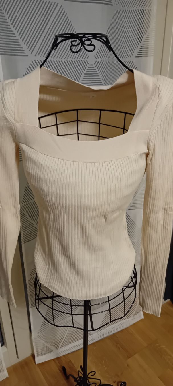 Maglioni & Felpe: pulli gr S – Nuovo (secondo la descrizione) da zürich venduto da janjaz 1