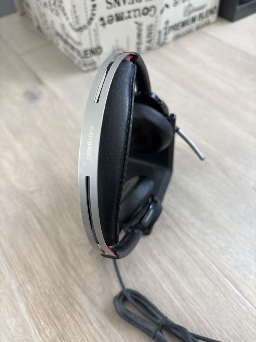 Plantronics Cuffie: Plantronics Headset mit Station - Top Zustand! – Usato da Zuzwil SG venduto da meanmachine 1