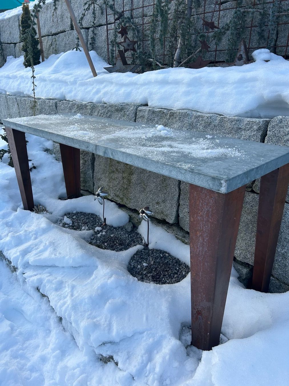Tavoli: Bartisch mit 5 Barhockern – Usato da Sargans venduto da hab_q6ng 1