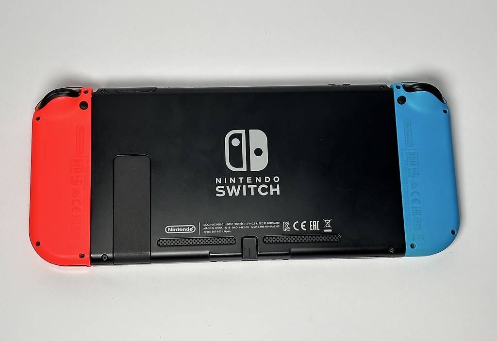 Nintendo Consoles: Nintendo Switch Console + Mario Odyssey + Accessori – D'occasion à Gordola par kar_gy5g 4