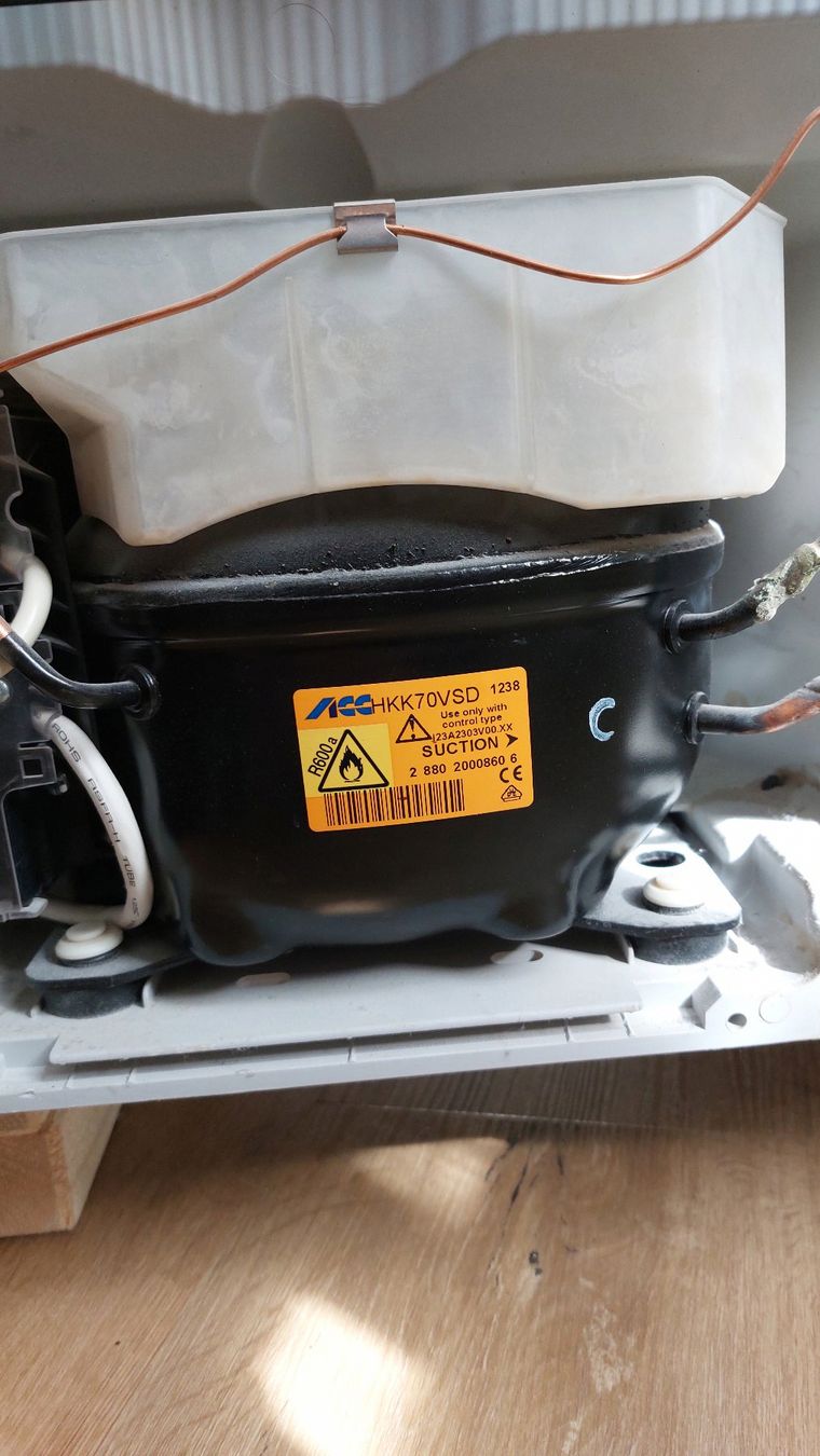 Electrolux Frigoriferi: Electrolux Einbaukühlschrank – Usato da Bad Zurzach venduto da Boris_D 3