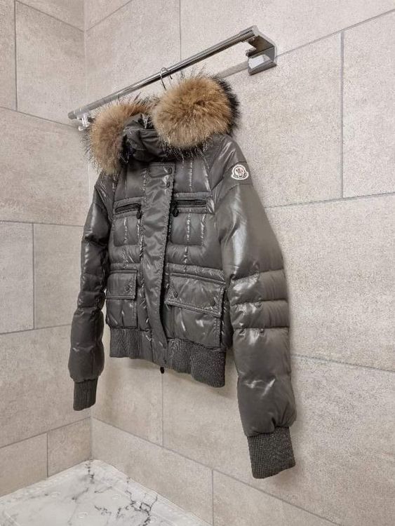 Veste moncler grise hot sale