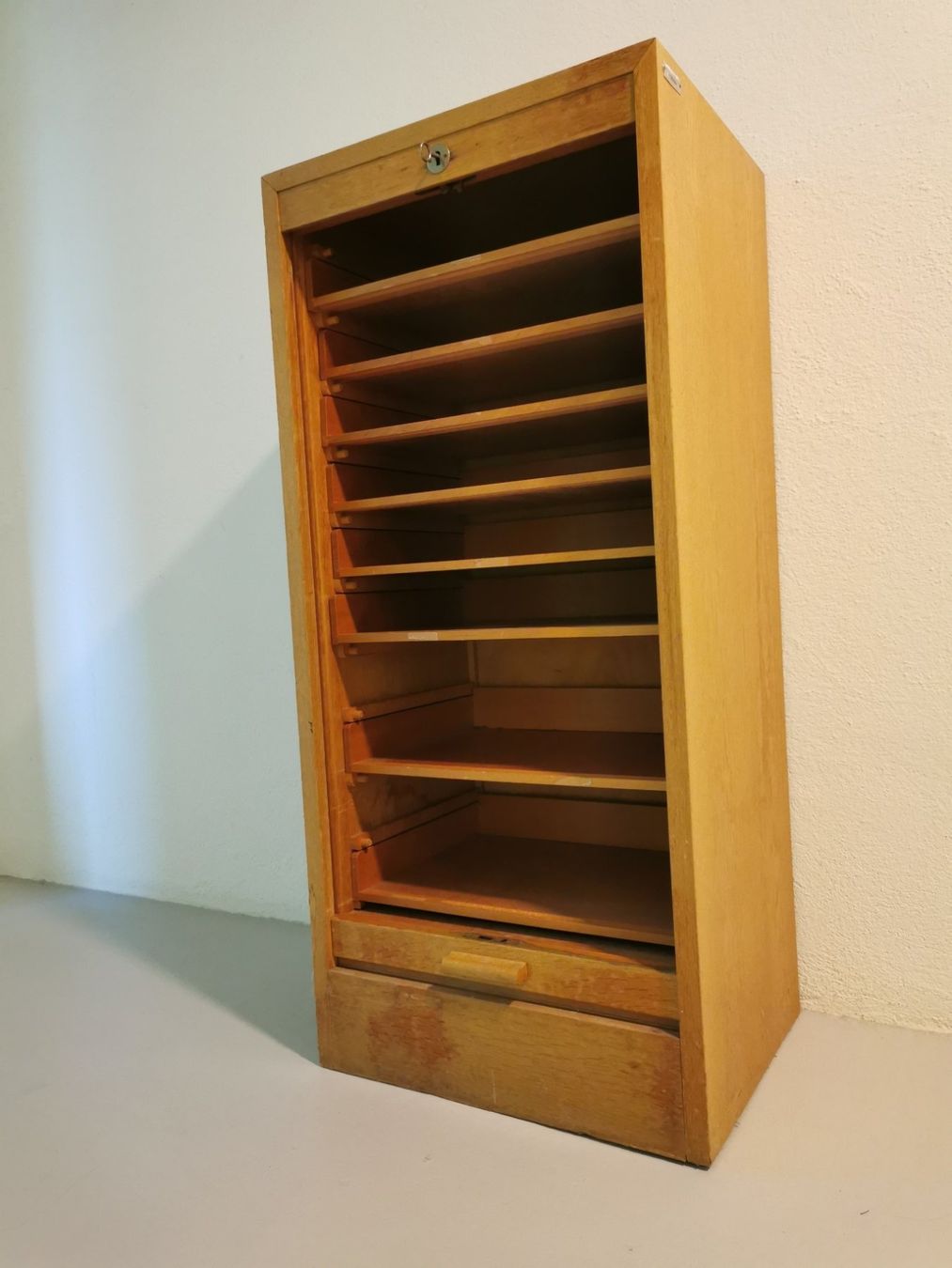 Armoires: Büro Rollschrank Holz Vintage – D'occasion à Luzern par elmapi 2